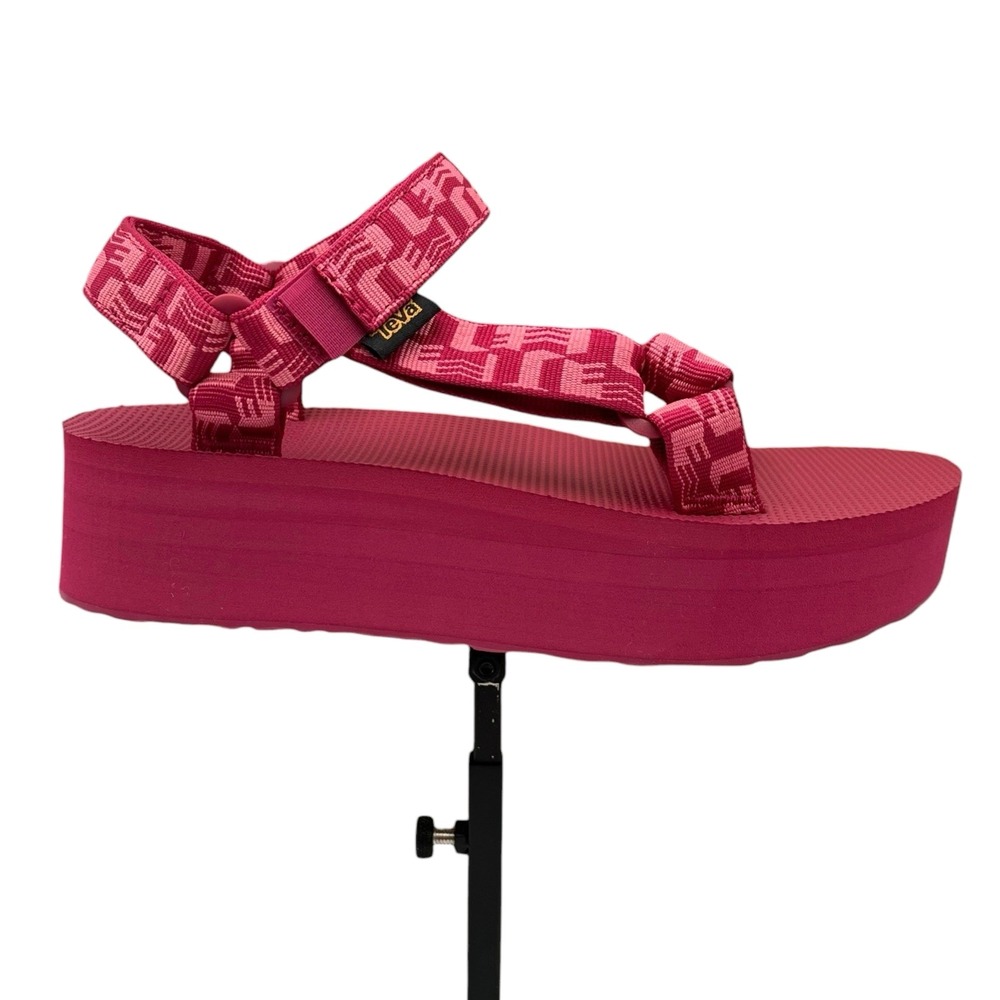 Teva Flatform Universal Womens Sport Platform Sandals 8 Glisten Cherries Jubilee